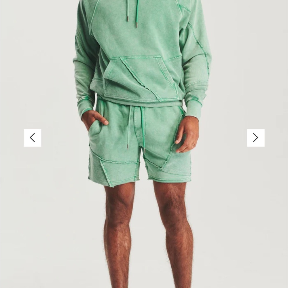 SER.O.YA Men’s Medium Dax Shorts Green‎ NWT! Knit distressed streetwear